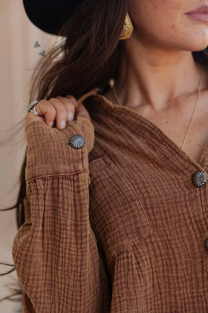 ACRES BUTTON UP *SADDLE