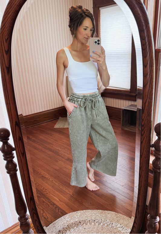 Acid Wash Cropped Sweatpants