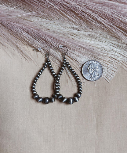 Graduated Navajo Pearl Teardrops
